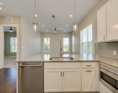 4325 Jackson Ave - Photo Thumbnail 7