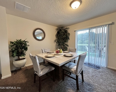 124 Cody Street - Photo Thumbnail 10