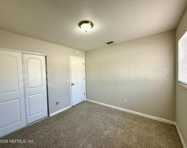 7963 Le Mans Drive - Photo Thumbnail 15