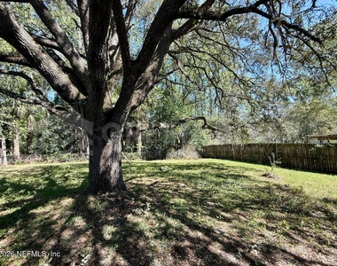 7963 Le Mans Drive - Photo Thumbnail 19