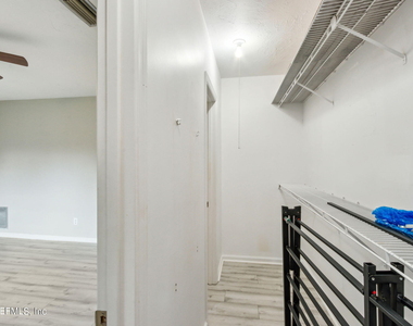 9252 San Jose Boulevard - Photo Thumbnail 21