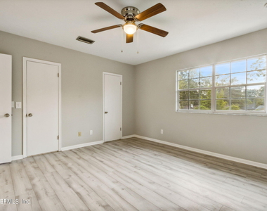 9252 San Jose Boulevard - Photo Thumbnail 18
