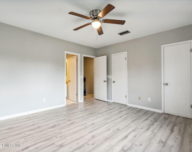 9252 San Jose Boulevard - Photo Thumbnail 19