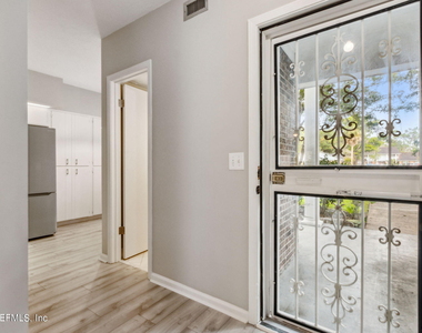 9252 San Jose Boulevard - Photo Thumbnail 3