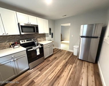 1720 Boulder Street - Photo Thumbnail 7