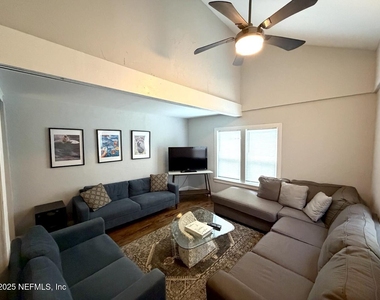 1720 Boulder Street - Photo Thumbnail 5