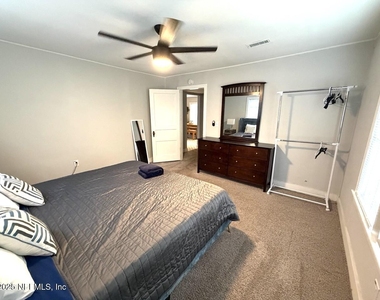 1720 Boulder Street - Photo Thumbnail 9