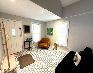1720 Boulder Street - Photo Thumbnail 2