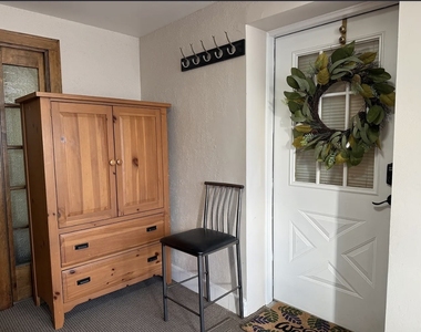 6010 W Seminole Street - Photo Thumbnail 11