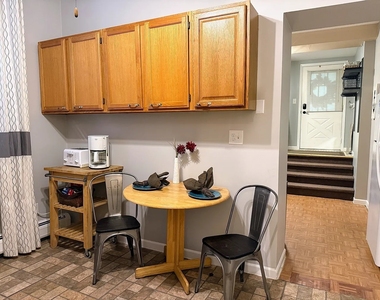 6010 W Seminole Street - Photo Thumbnail 9