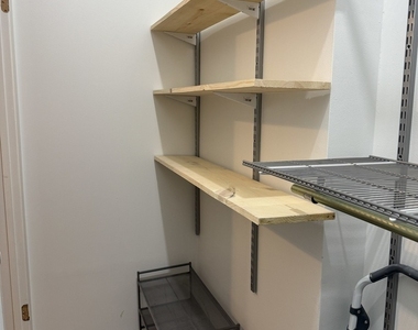 6010 W Seminole Street - Photo Thumbnail 6