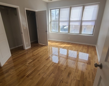 612 E Marquette Road - Photo Thumbnail 5