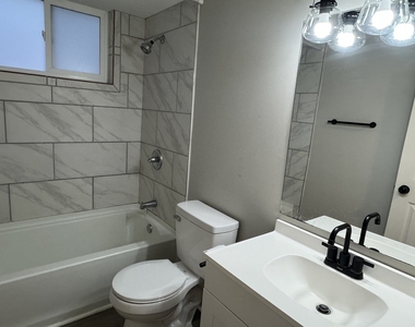 3240 Heatherton Drive - Photo Thumbnail 4