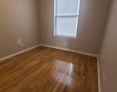 604 E Marquette Road - Photo Thumbnail 6