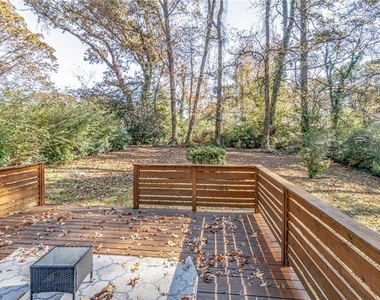 2456 Harwood Drive - Photo Thumbnail 11