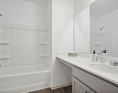 111 Lipscomb Circle Se - Photo Thumbnail 20