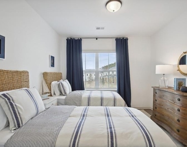 111 Lipscomb Circle Se - Photo Thumbnail 11