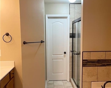 981 Brownstone Lane - Photo Thumbnail 41