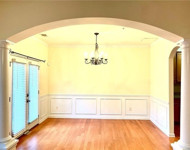 981 Brownstone Lane - Photo Thumbnail 19