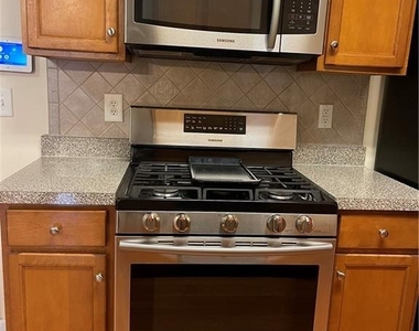 981 Brownstone Lane - Photo Thumbnail 8