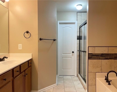 981 Brownstone Lane - Photo Thumbnail 43