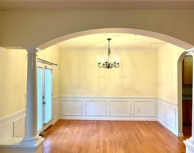 981 Brownstone Lane - Photo Thumbnail 11