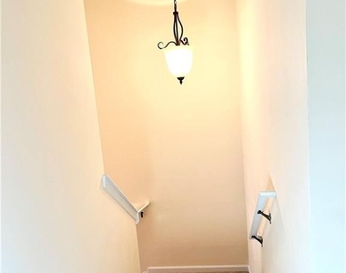 981 Brownstone Lane - Photo Thumbnail 29
