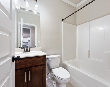 1647 Jasper Drive - Photo Thumbnail 4