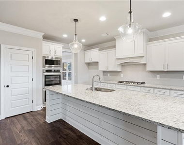 1647 Jasper Drive - Photo Thumbnail 12