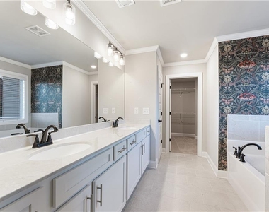 1647 Jasper Drive - Photo Thumbnail 8