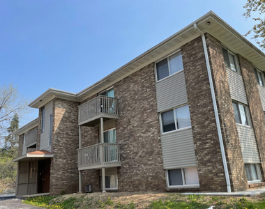 4860 Creekview Road - Photo Thumbnail 8