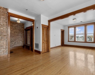 3401 W Armitage Avenue - Photo Thumbnail 5