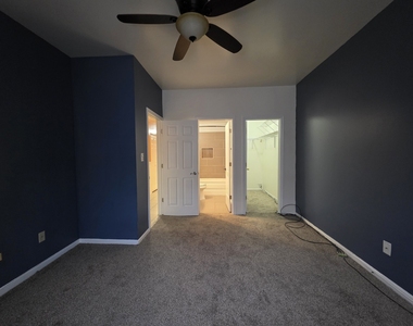 6739 S Merrill Avenue - Photo Thumbnail 14