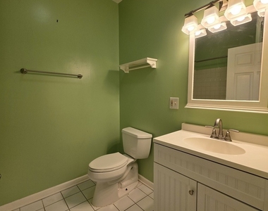 6739 S Merrill Avenue - Photo Thumbnail 8