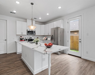 8001 Talton Street - Photo Thumbnail 4
