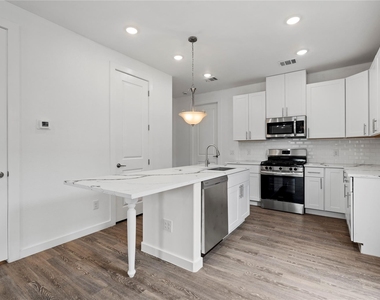 8001 Talton Street - Photo Thumbnail 5