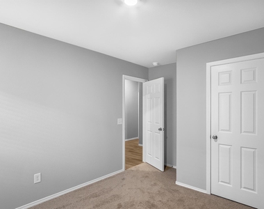 9605 Last Maples Trail - Photo Thumbnail 5
