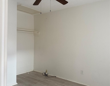 12550 Newbrook Drive - Photo Thumbnail 8