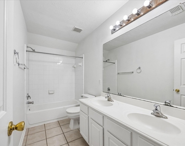 5606 Cozy Terrace Lane - Photo Thumbnail 14