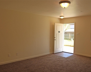 10535 Mills Road - Photo Thumbnail 6