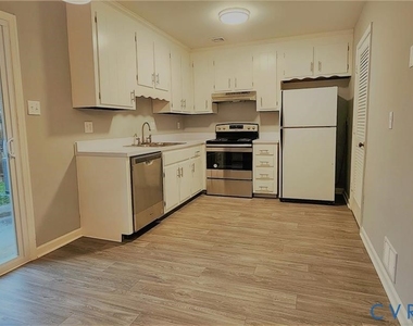 202 Newstead Drive - Photo Thumbnail 7