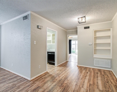 6410 Del Monte Drive - Photo Thumbnail 6