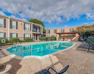 6410 Del Monte Drive - Photo Thumbnail 22