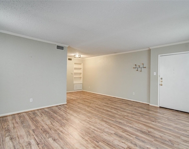 6410 Del Monte Drive - Photo Thumbnail 4