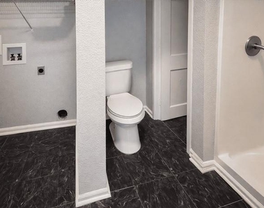 511 W Cleveland Street - Photo Thumbnail 10