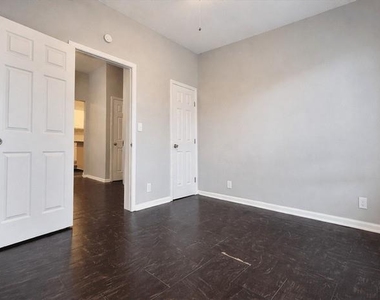 511 W Cleveland Street - Photo Thumbnail 7