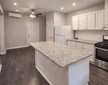 511 W Cleveland Street - Photo Thumbnail 2