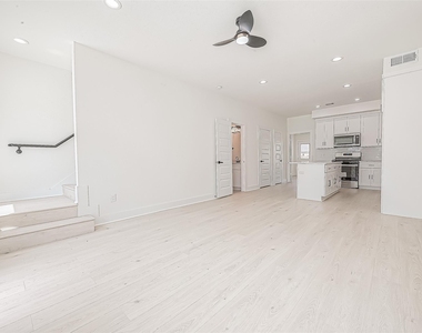 4135 Mallow St Unit B - Photo Thumbnail 4