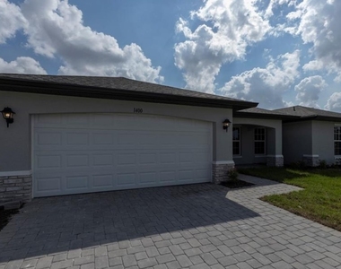 1400 Sw 1st Terrace - Photo Thumbnail 1