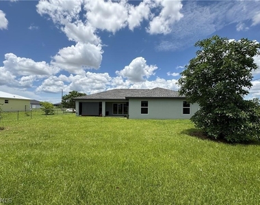 1400 Sw 1st Terrace - Photo Thumbnail 18